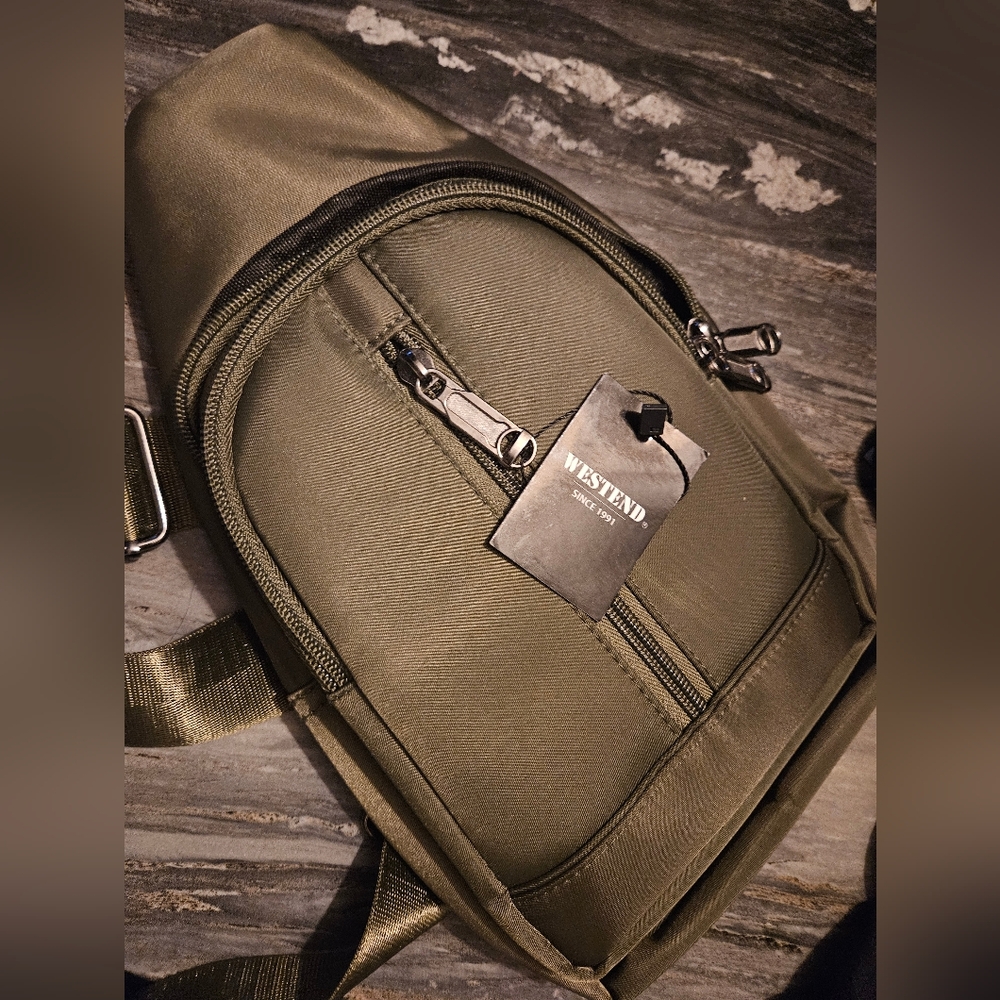 Westend Olive Green Crossbody Sling Bag - NWT Urban Sporty Daypack - Picture 8 of 8